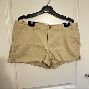 Old Navy Women's Beige Cargo Shorts